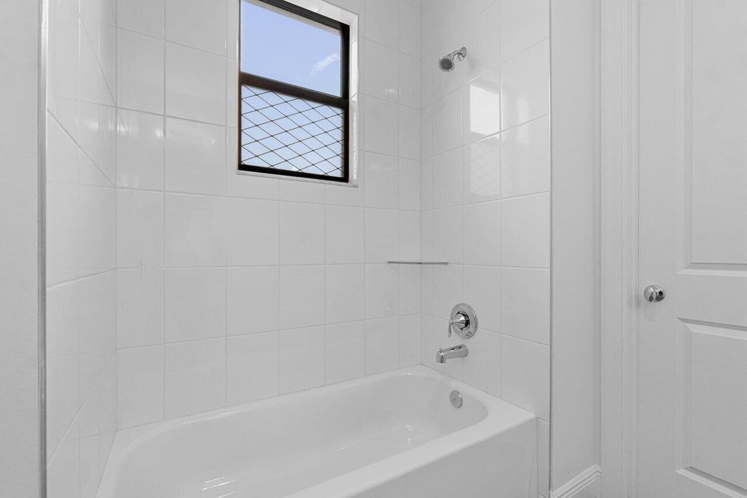 En Renta: $12,000 (5 camas, 5 baños, 5292 Pies cuadrados)