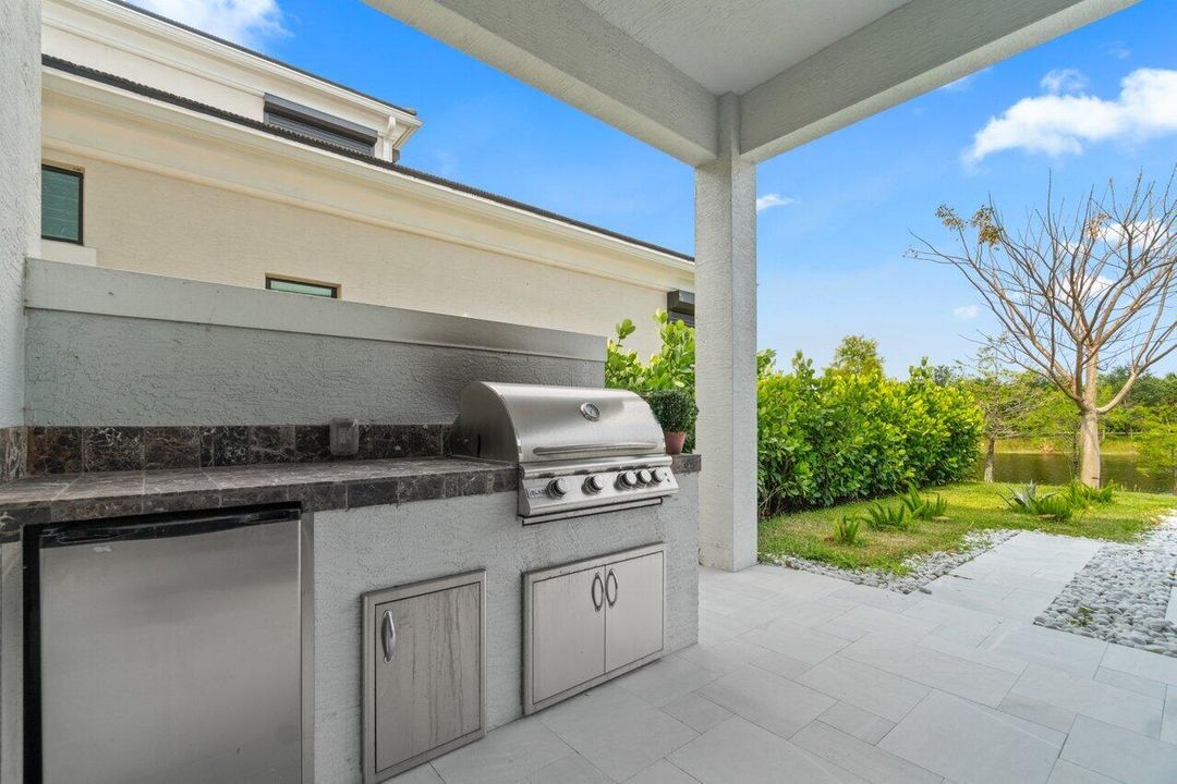 En Renta: $12,000 (5 camas, 5 baños, 5292 Pies cuadrados)