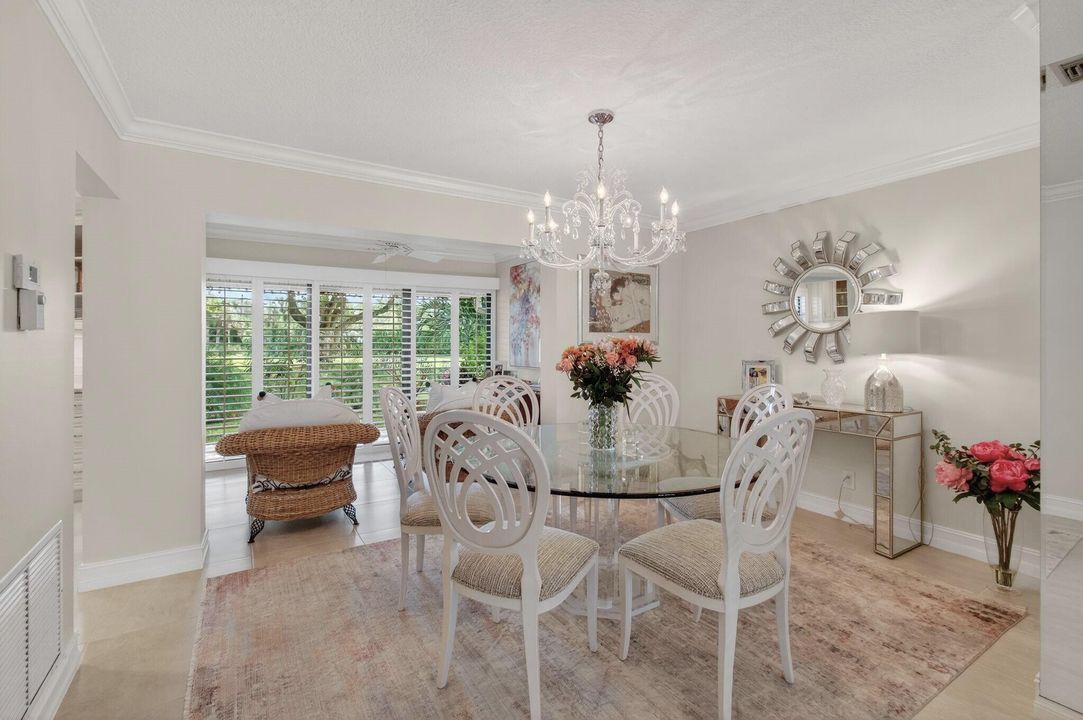 Active With Contract: $315,000 (2 beds, 2 baths, 1404 Square Feet)