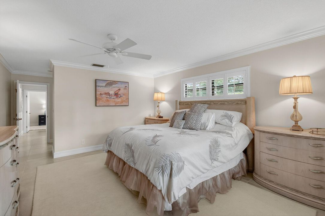 Active With Contract: $315,000 (2 beds, 2 baths, 1404 Square Feet)