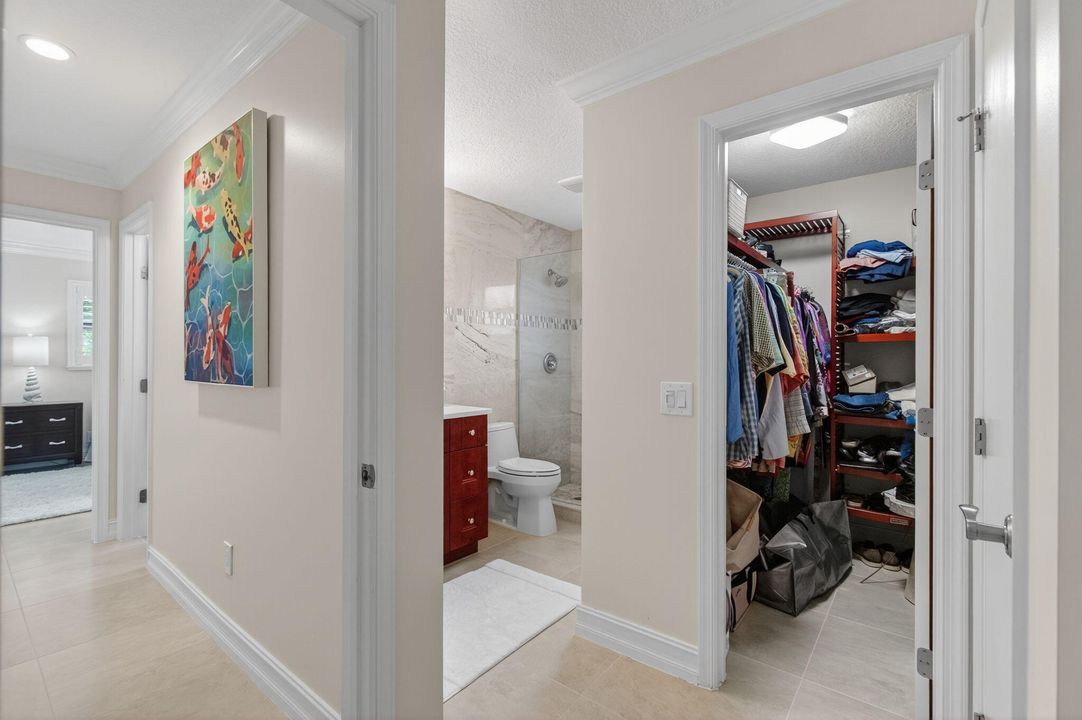 Active With Contract: $315,000 (2 beds, 2 baths, 1404 Square Feet)