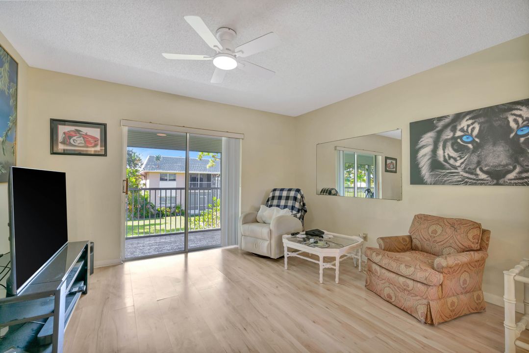 En Venta: $145,900 (2 camas, 1 baños, 910 Pies cuadrados)