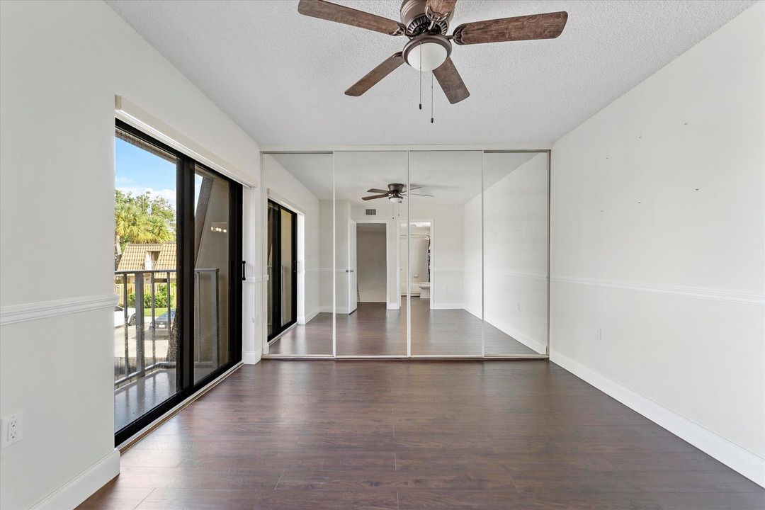 Active With Contract: $2,100 (2 beds, 2 baths, 1288 Square Feet)