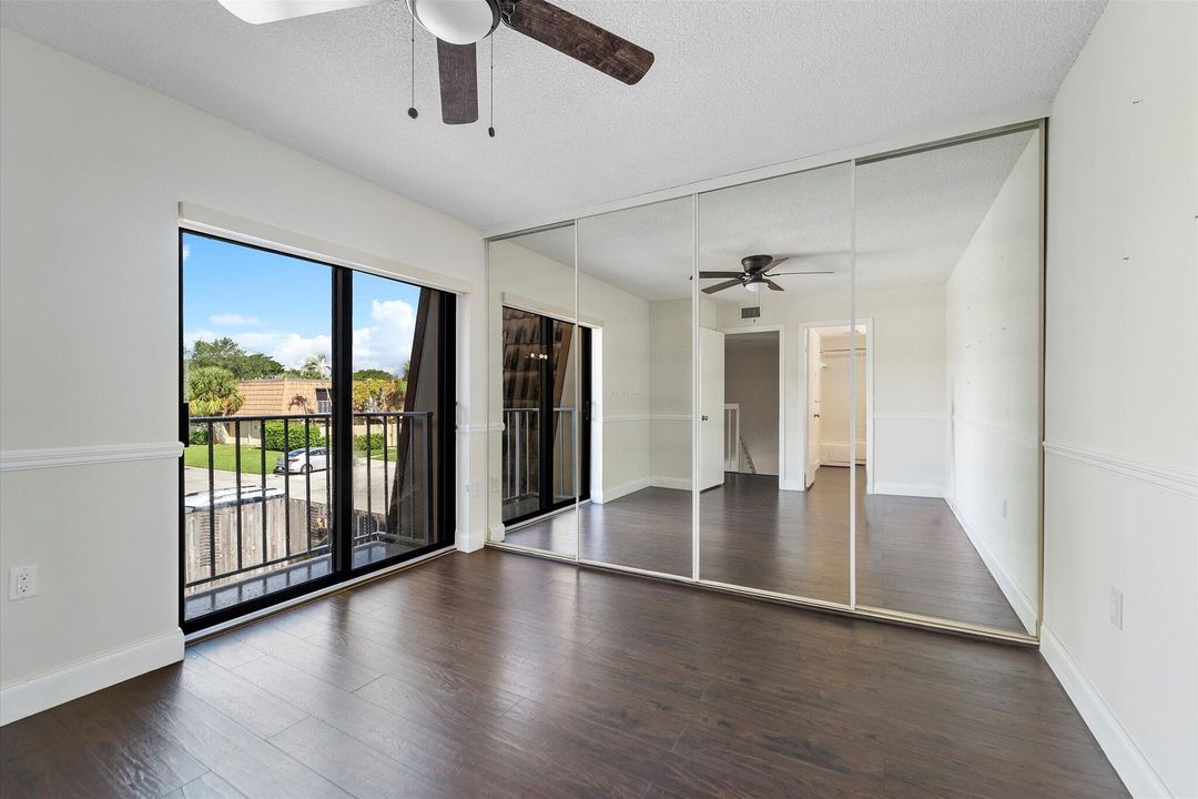 Active With Contract: $2,100 (2 beds, 2 baths, 1288 Square Feet)