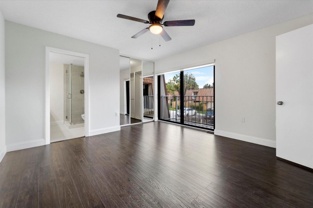 Active With Contract: $2,100 (2 beds, 2 baths, 1288 Square Feet)
