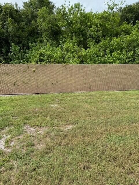 出租: $1,850 (2 贝兹, 2 浴室, 1078 平方英尺)