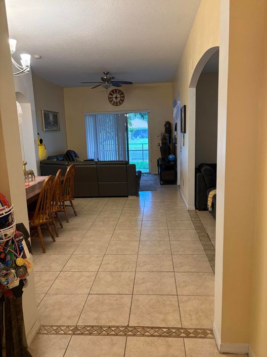 Active With Contract: $515,000 (3 beds, 2 baths, 1688 Square Feet)