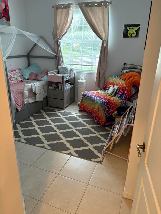 Active With Contract: $515,000 (3 beds, 2 baths, 1688 Square Feet)