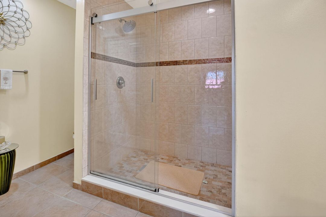 Active With Contract: $3,500 (3 beds, 2 baths, 1620 Square Feet)