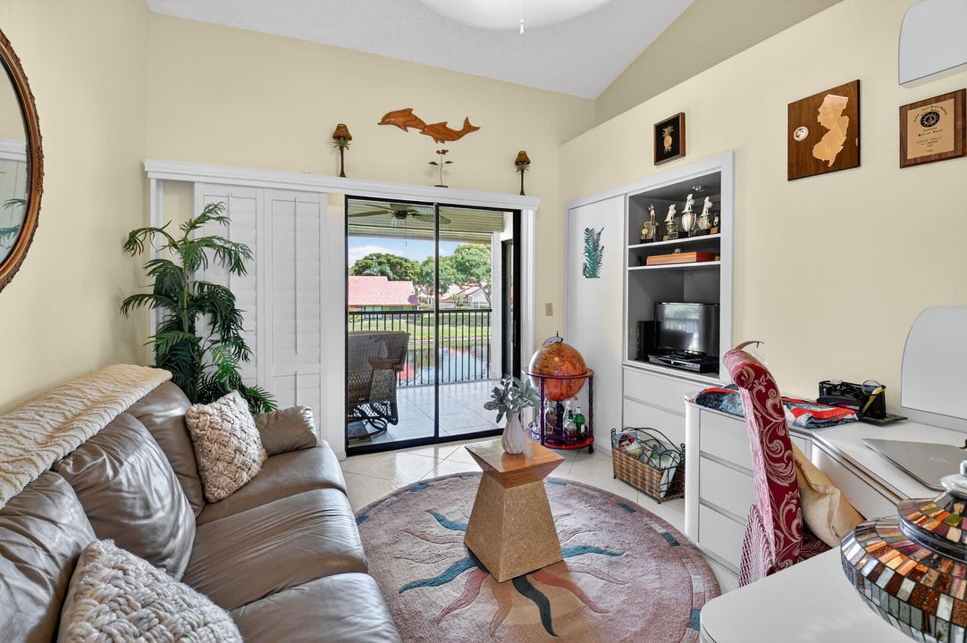 Active With Contract: $3,500 (3 beds, 2 baths, 1620 Square Feet)