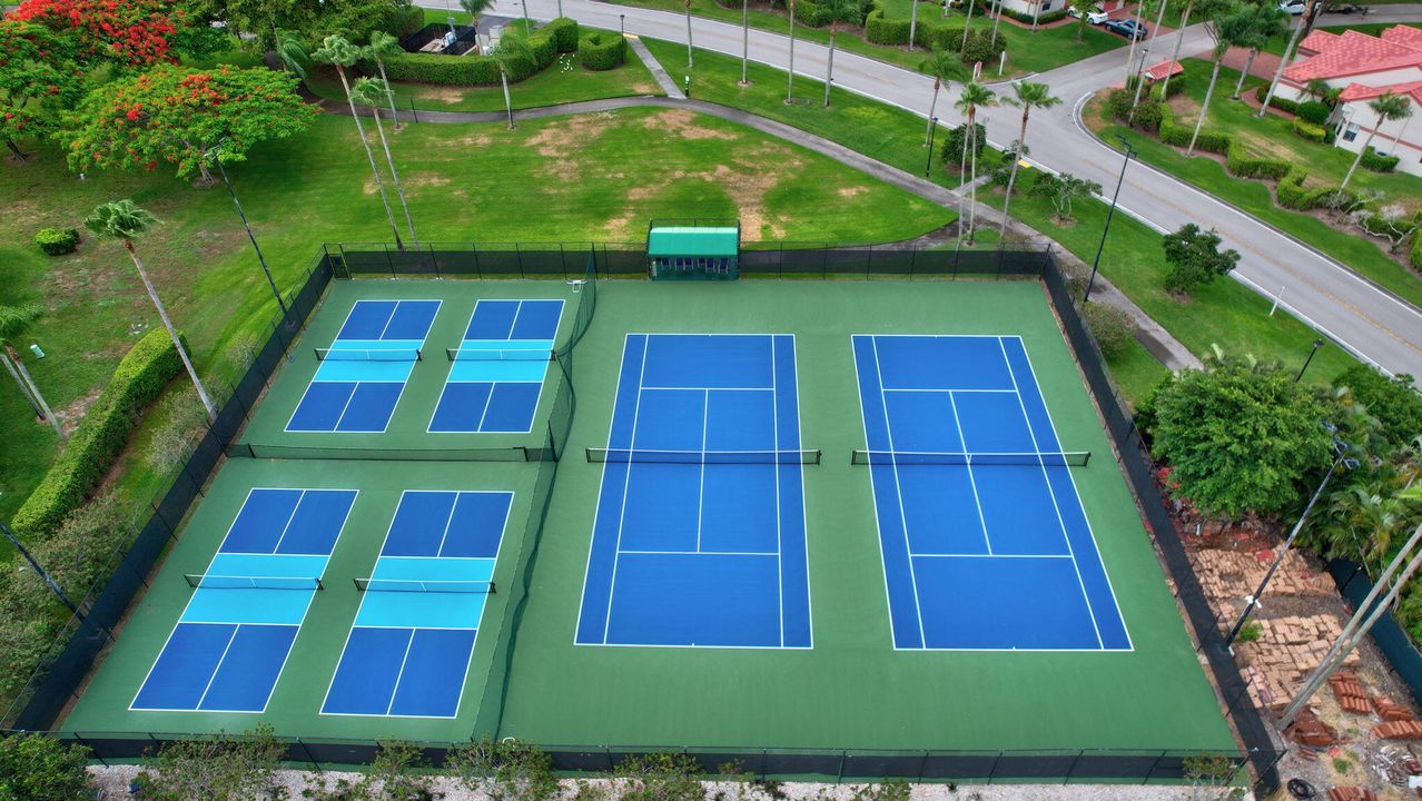 Active With Contract: $3,500 (3 beds, 2 baths, 1620 Square Feet)