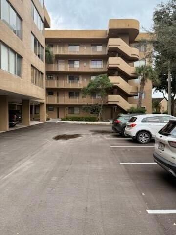 For Sale: $169,000 (2 beds, 2 baths, 1350 Square Feet)