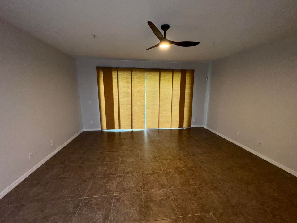 Active With Contract: $2,300 (3 beds, 2 baths, 1338 Square Feet)