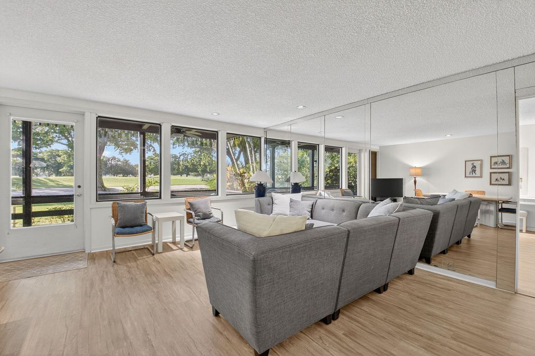 For Sale: $280,000 (2 beds, 2 baths, 1229 Square Feet)