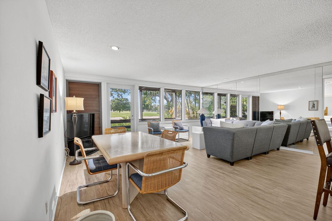 For Sale: $280,000 (2 beds, 2 baths, 1229 Square Feet)