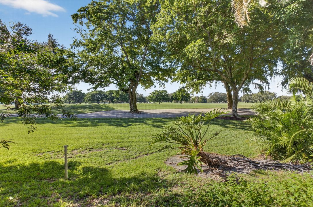 For Sale: $280,000 (2 beds, 2 baths, 1229 Square Feet)