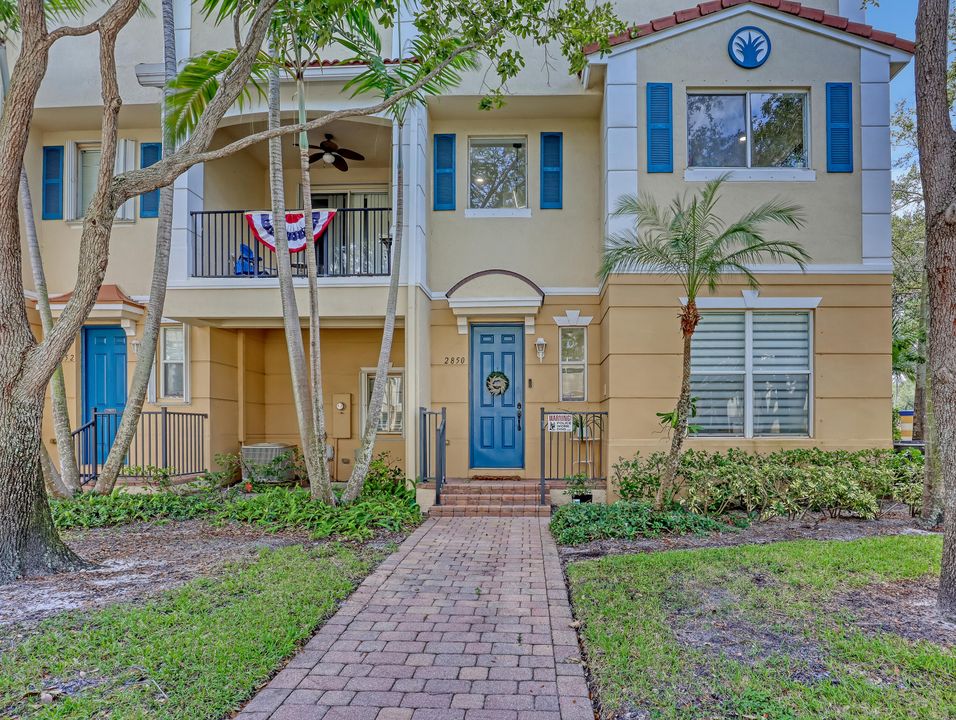 На продажу: $490,000 (3 спален, 2 ванн, 1831 Квадратных фут)