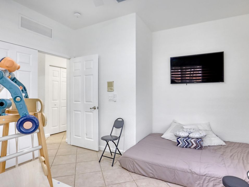 На продажу: $490,000 (3 спален, 2 ванн, 1831 Квадратных фут)