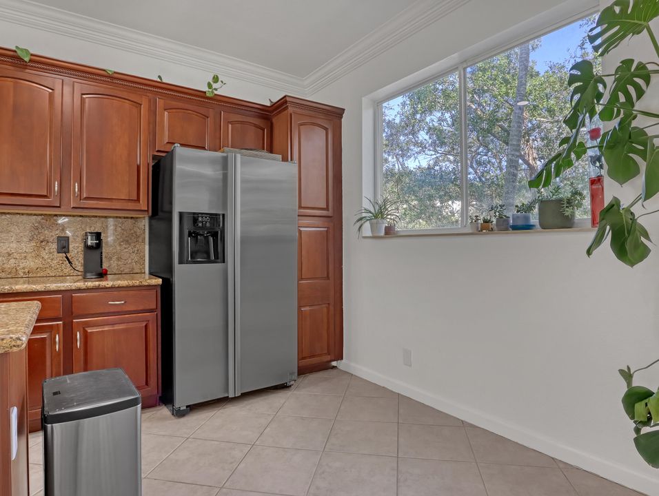 На продажу: $490,000 (3 спален, 2 ванн, 1831 Квадратных фут)