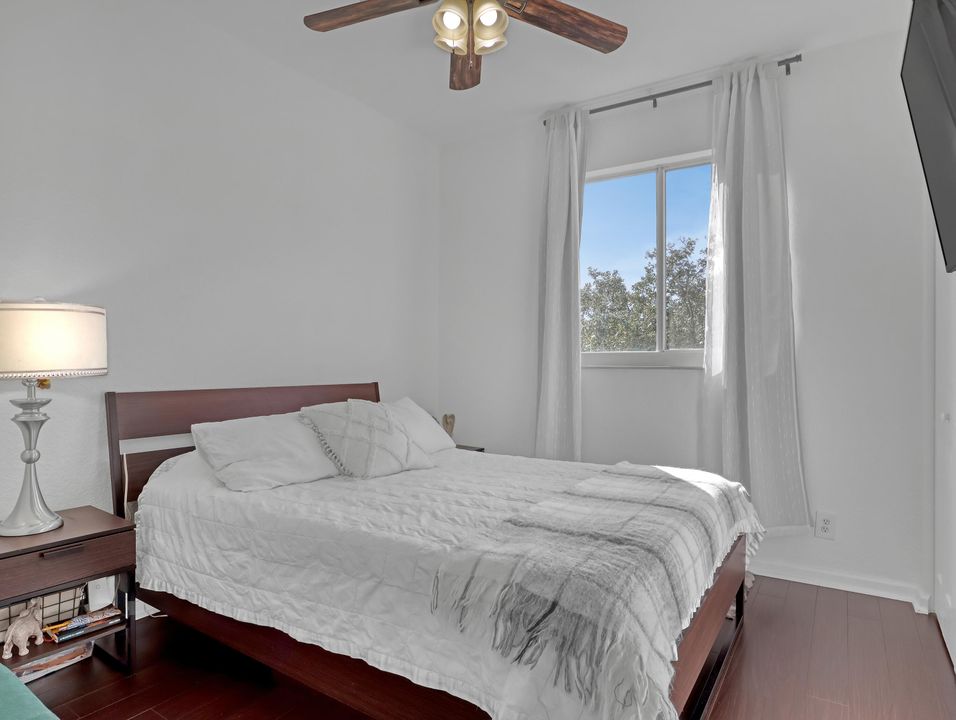 На продажу: $490,000 (3 спален, 2 ванн, 1831 Квадратных фут)