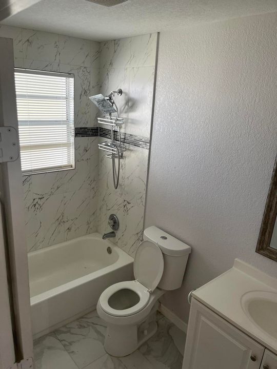 For Sale: $369,000 (2 beds, 2 baths, 1296 Square Feet)