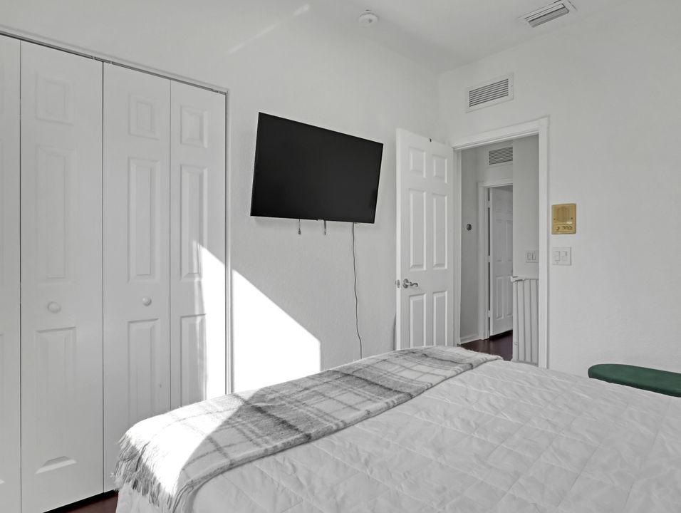 На продажу: $490,000 (3 спален, 2 ванн, 1831 Квадратных фут)