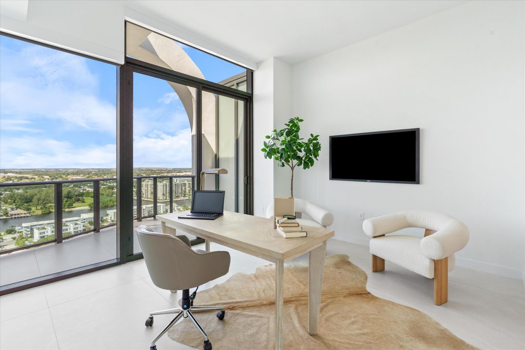 For Sale: $5,450,000 (4 beds, 4 baths, 3300 Square Feet)