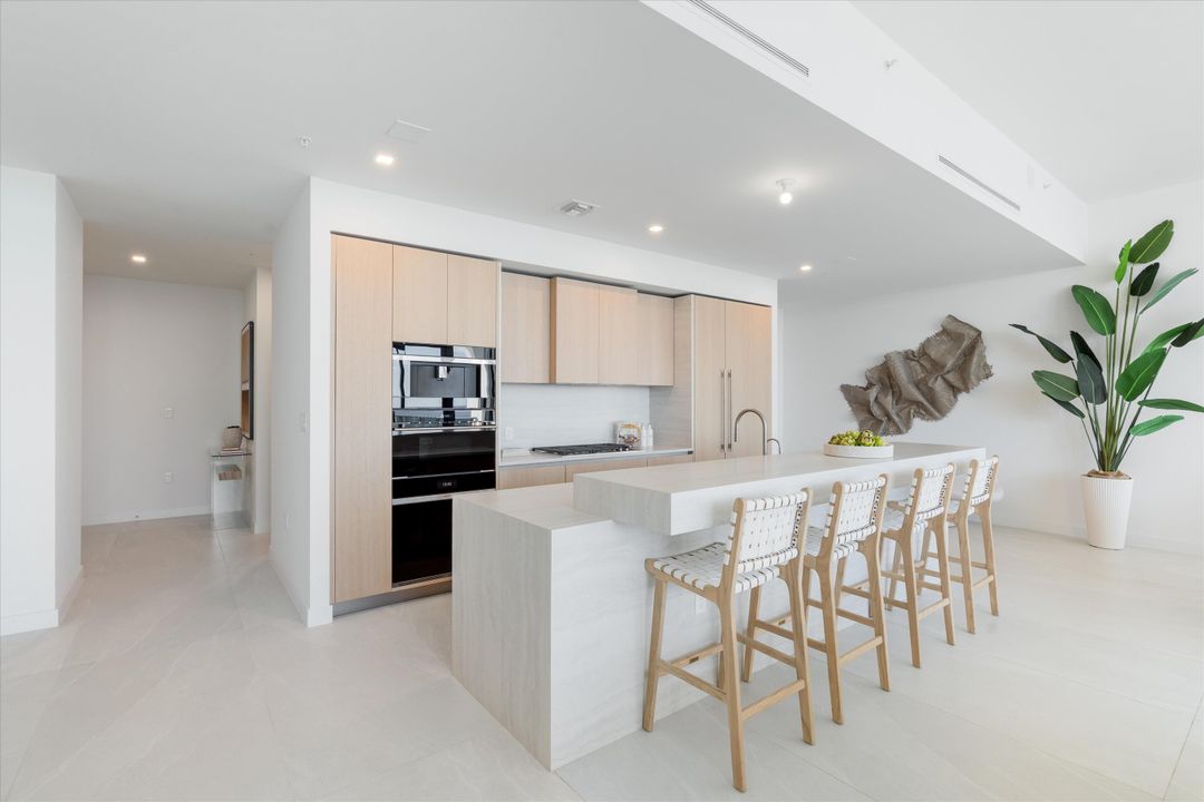 For Sale: $5,450,000 (4 beds, 4 baths, 3300 Square Feet)