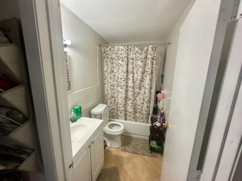 For Sale: $409,000 (3 beds, 2 baths, 1173 Square Feet)