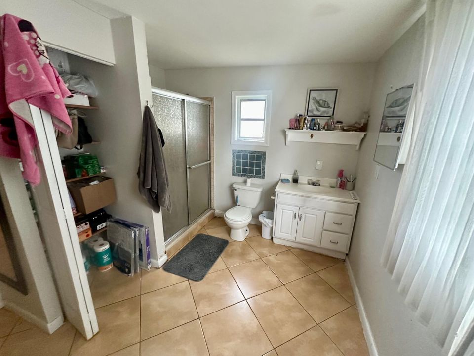 For Sale: $409,000 (3 beds, 2 baths, 1173 Square Feet)