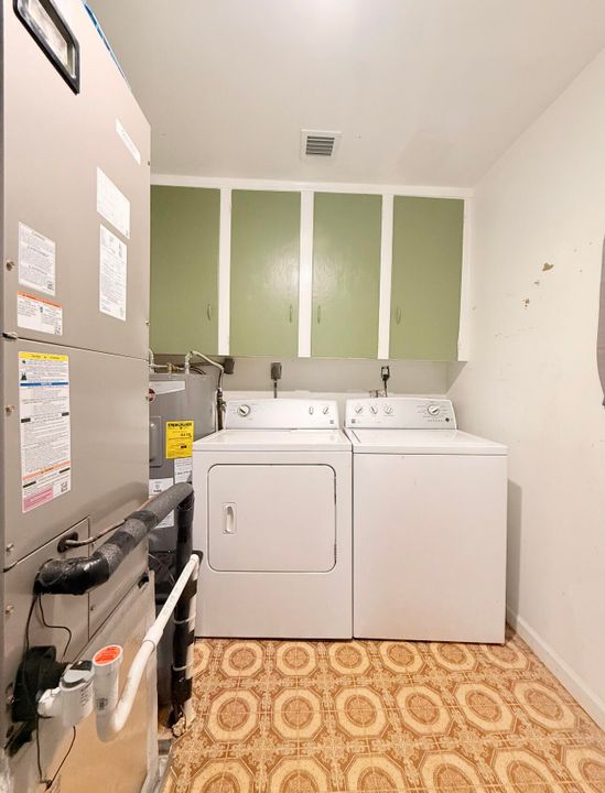 For Sale: $479,000 (3 beds, 1 baths, 1117 Square Feet)