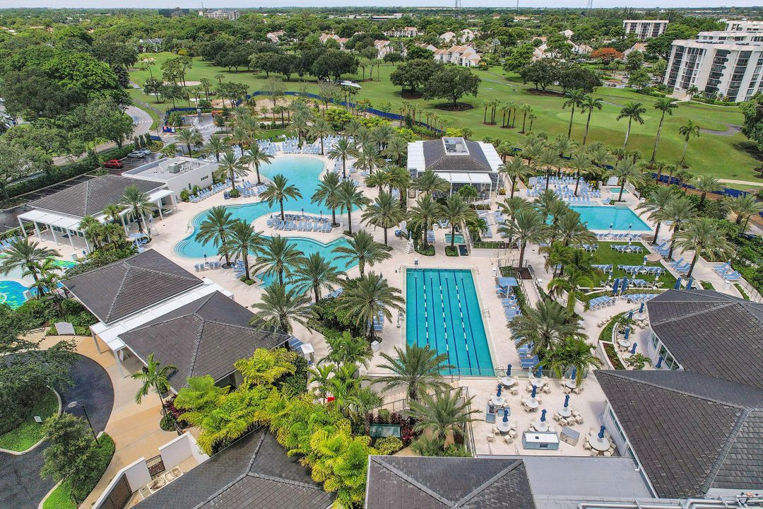 For Sale: $280,000 (2 beds, 2 baths, 1229 Square Feet)