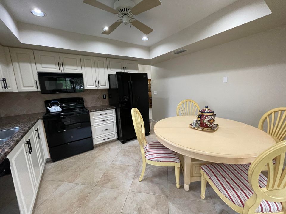 For Rent: $5,850 (2 beds, 2 baths, 1369 Square Feet)