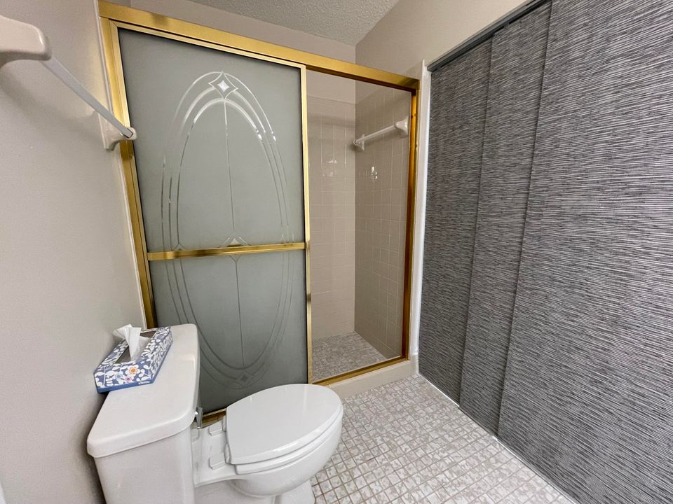 For Rent: $5,850 (2 beds, 2 baths, 1369 Square Feet)