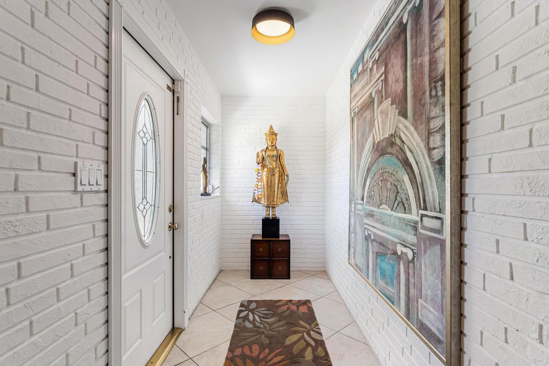 合同活跃: $875,000 (3 贝兹, 2 浴室, 1839 平方英尺)