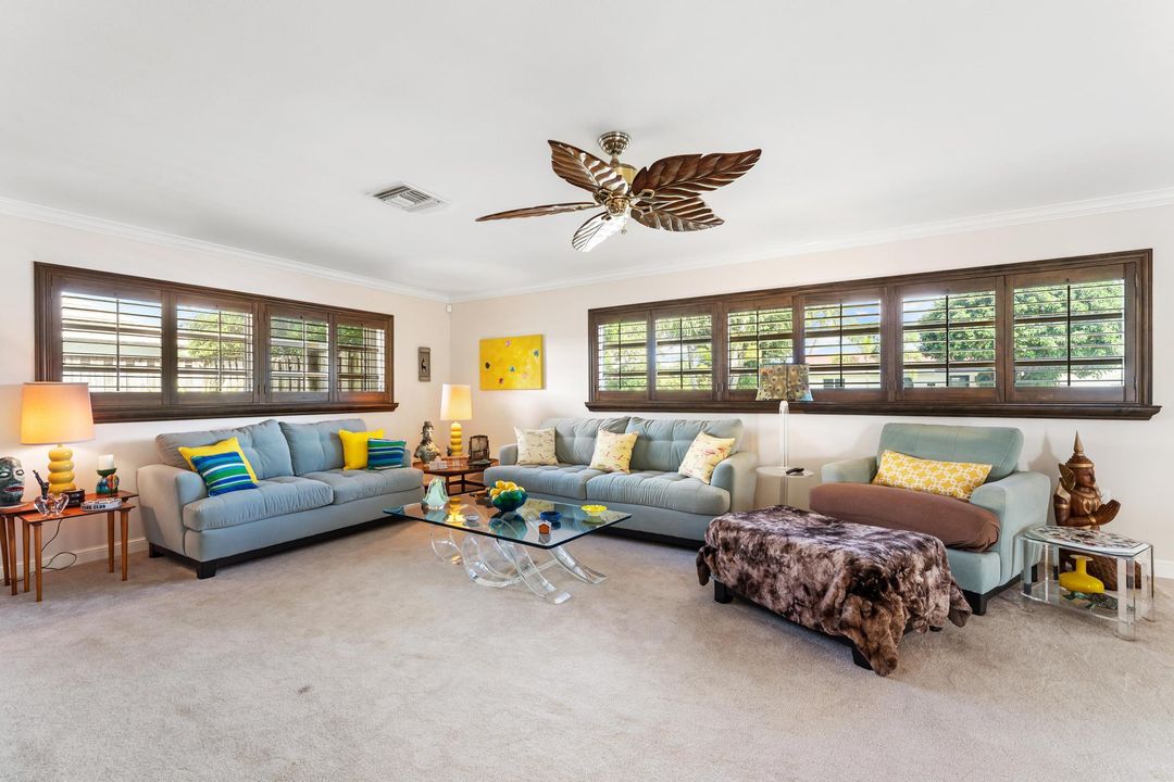 合同活跃: $875,000 (3 贝兹, 2 浴室, 1839 平方英尺)