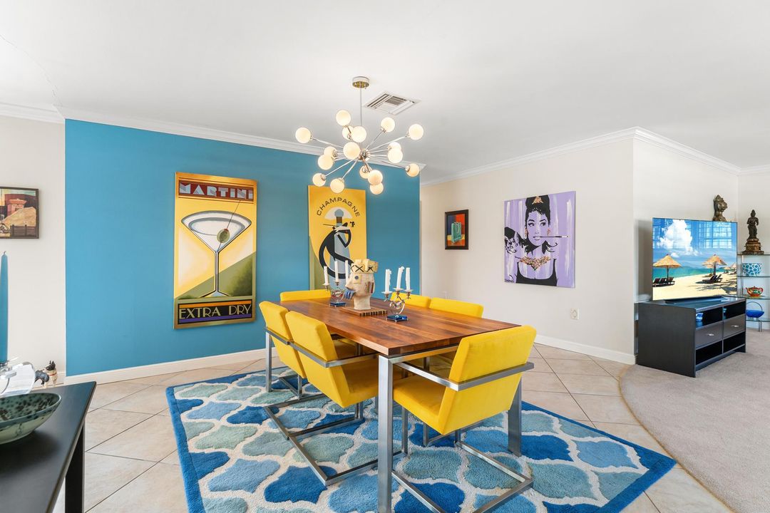 合同活跃: $875,000 (3 贝兹, 2 浴室, 1839 平方英尺)