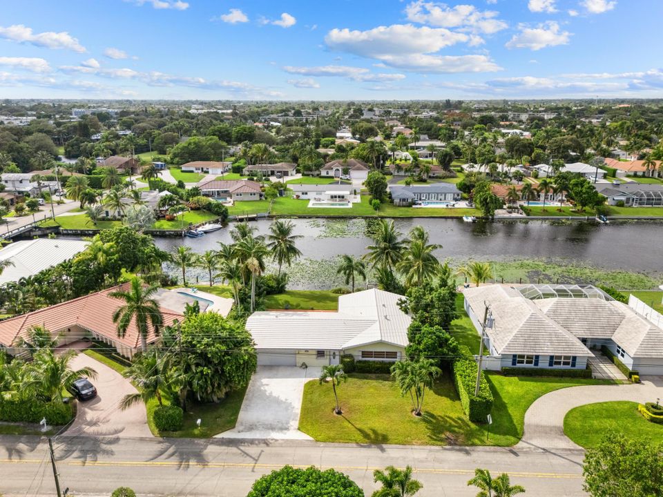 合同活跃: $875,000 (3 贝兹, 2 浴室, 1839 平方英尺)