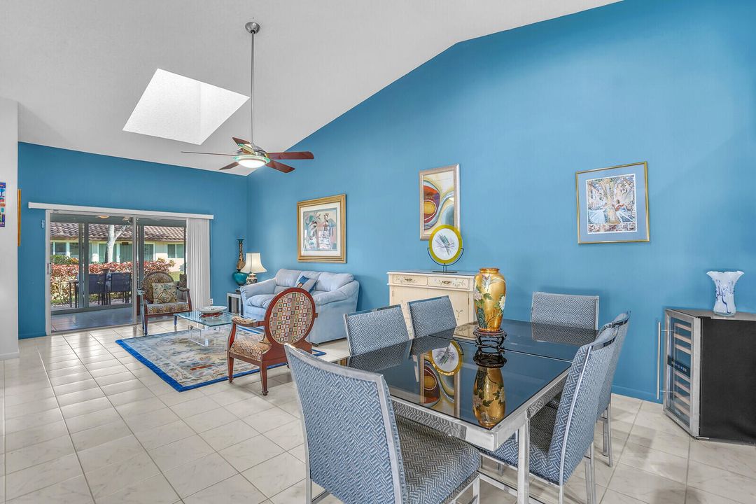 For Rent: $4,400 (2 beds, 2 baths, 1500 Square Feet)