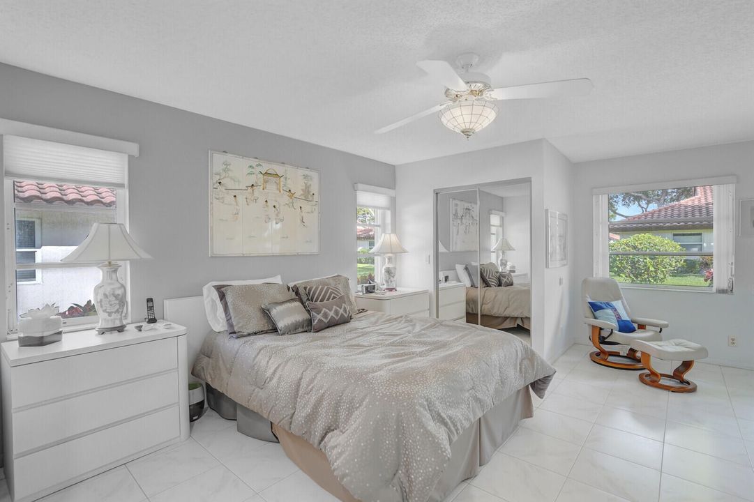 For Rent: $4,400 (2 beds, 2 baths, 1500 Square Feet)