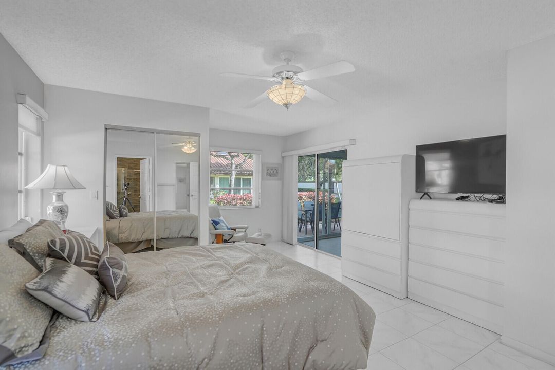 For Rent: $4,400 (2 beds, 2 baths, 1500 Square Feet)