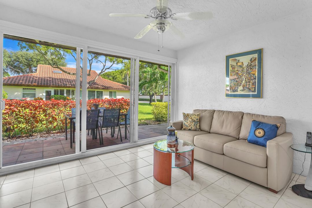 For Rent: $4,400 (2 beds, 2 baths, 1500 Square Feet)