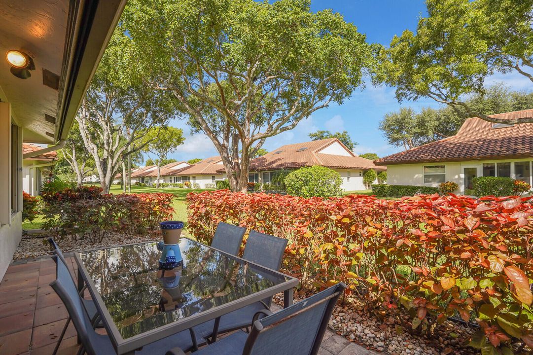 For Rent: $4,400 (2 beds, 2 baths, 1500 Square Feet)