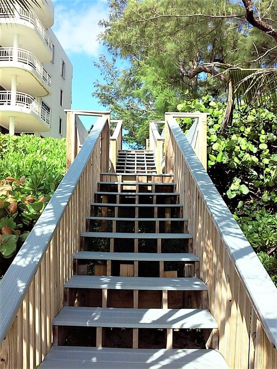 For Rent: $3,995 (2 beds, 2 baths, 1031 Square Feet)