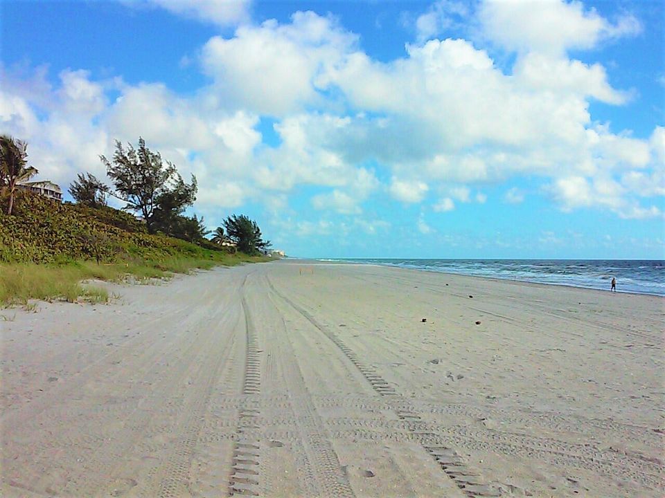 For Rent: $3,995 (2 beds, 2 baths, 1031 Square Feet)