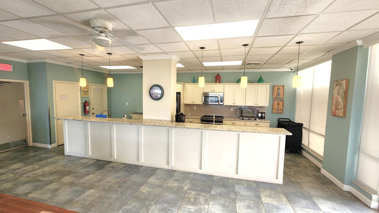 For Rent: $3,995 (2 beds, 2 baths, 1031 Square Feet)