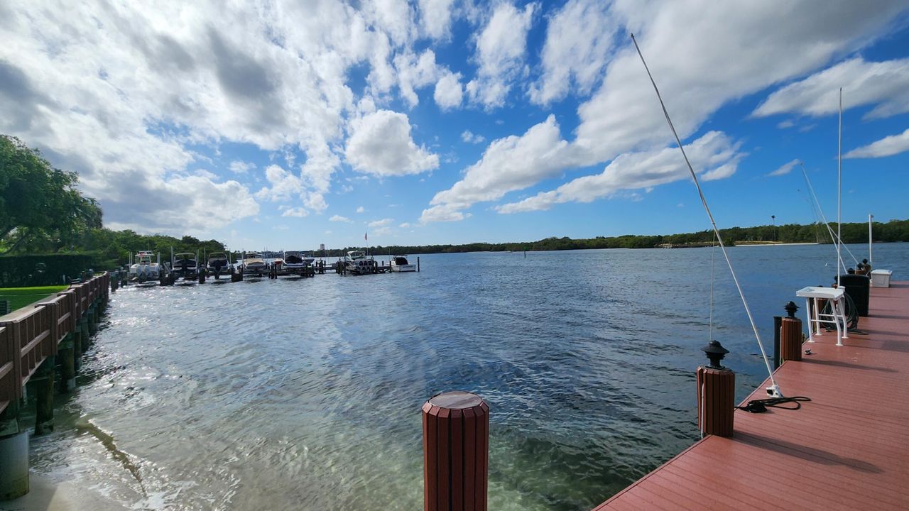 For Rent: $3,995 (2 beds, 2 baths, 1031 Square Feet)