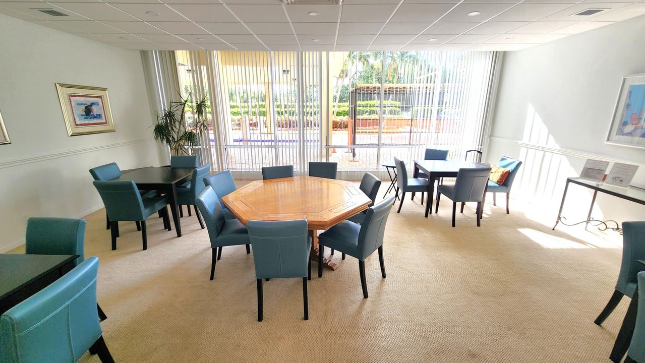 For Rent: $3,995 (2 beds, 2 baths, 1031 Square Feet)