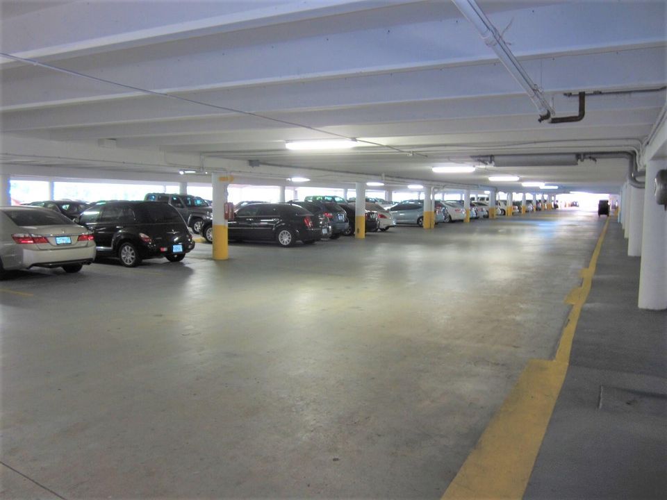 For Rent: $3,995 (2 beds, 2 baths, 1031 Square Feet)