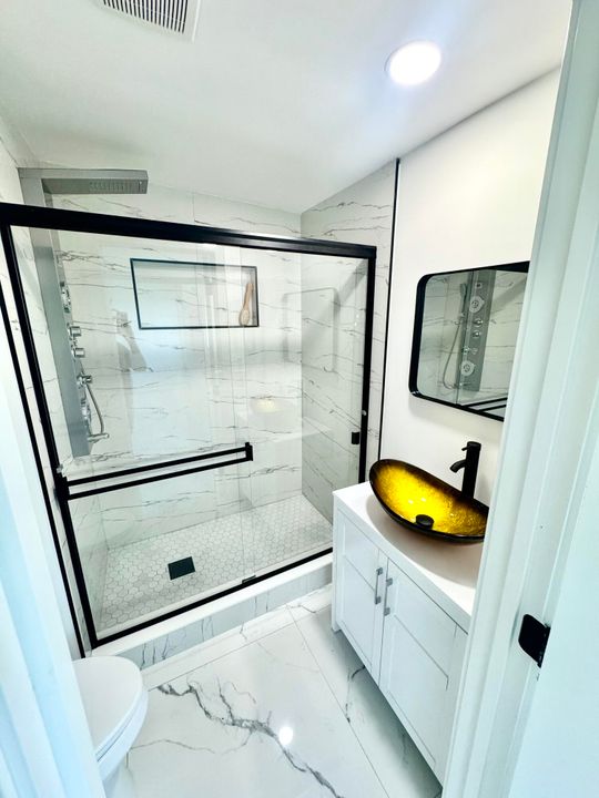 For Sale: $340,000 (3 beds, 2 baths, 1260 Square Feet)